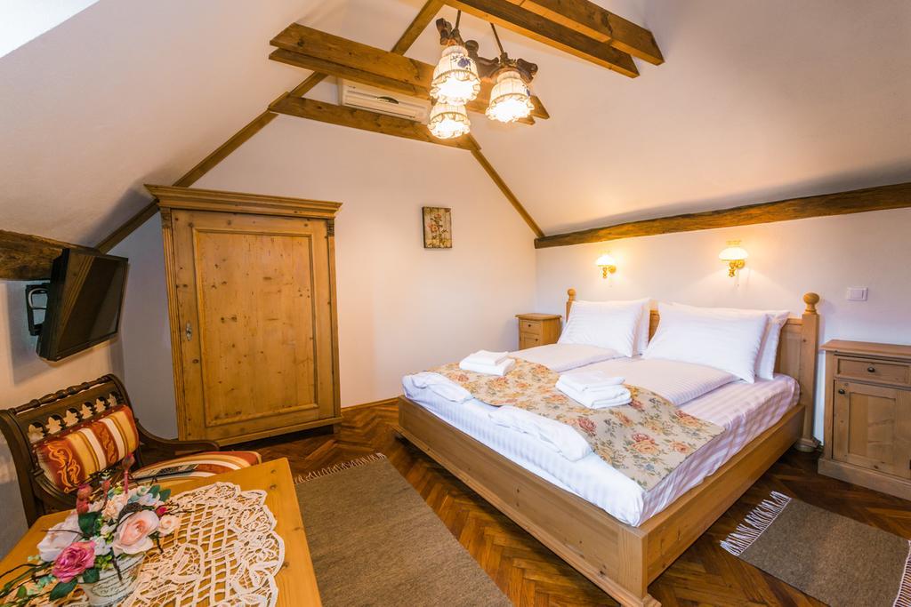 Hotel Casa Savri à Sighişoara Extérieur photo